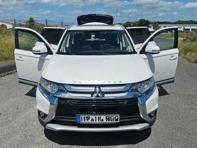 Gebraucht Mitsubishi Outlander Top 150 PS (110 kW) 2016 Weiß SUV