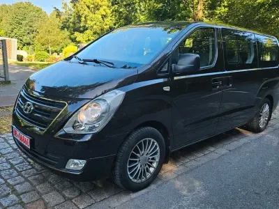 Gebraucht Hyundai H-1 170 PS (125 kW) 2016 Java espresso Van / Kleinbus