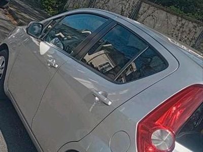 Gebraucht Opel Agila 105 PS (77 kW) 2011 Silber Kleinwagen