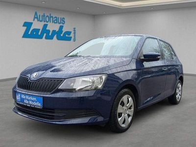Pacificblau Gebraucht 2015 Skoda Fabia Cool Edition Kleinwagen | 8.900 € (Fairer Preis)
