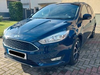 Blau Gebraucht 2018 Ford Focus Business Edition Limousine | 8.500 € (Fairer Preis)