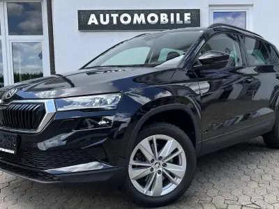 Gebraucht Skoda Karoq Selection 150 PS (110 kW) 2024 Mitternacht schwarz SUV