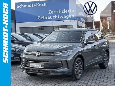 Grün Gebraucht 2024 VW Tiguan IQ Drive SUV | 33.680 € (Guter Preis)