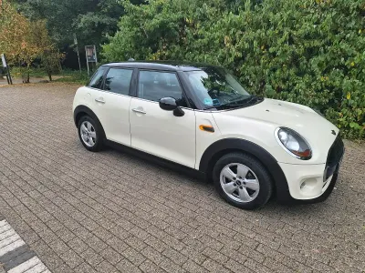 Gebraucht Mini Cooper 136 PS (100 kW) 2015 Weiß Kleinwagen