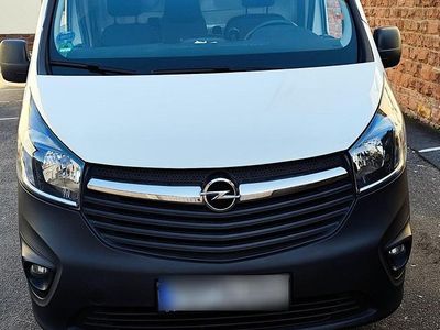 Gebraucht Opel Vivaro 120 PS (88 kW) 2018 Weiß Van / Kleinbus