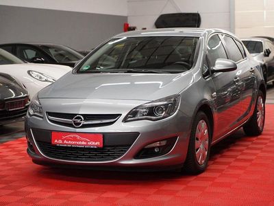Usata Opel Astra Energy 140 CV (102 kW) 2014 Argento Berlina