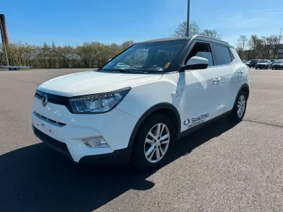 Gebraucht SsangYong Tivoli Quartz 116 PS (85 kW) 2016 Weiß SUV