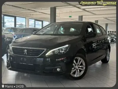 Gebraucht Peugeot 308 SW Active 131 PS (96 kW) 2019 Schwarz (original) (metallic) Kombi