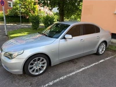 BMW 523