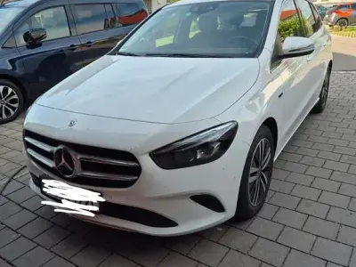 Gebraucht Mercedes B250 218 PS (160 kW) 2021 Weiß Kleinwagen