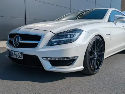 Gebraucht Mercedes CLS63 AMG Shooting Brake AMG 557 PS (409 kW) 2014 Weiß Kombi