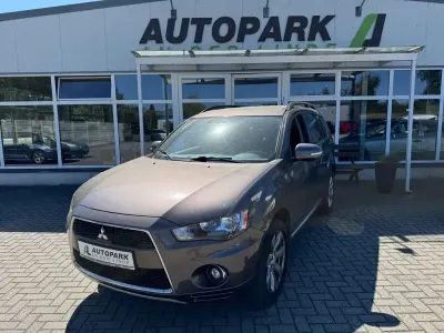 Gebraucht Mitsubishi Outlander Edition 147 PS (108 kW) 2011 Braun SUV