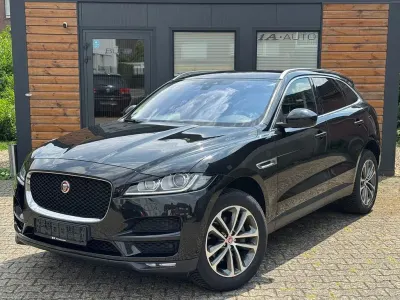 Gebraucht Jaguar F-Pace Portfolio 179 PS (131 kW) 2018 Schwarz SUV