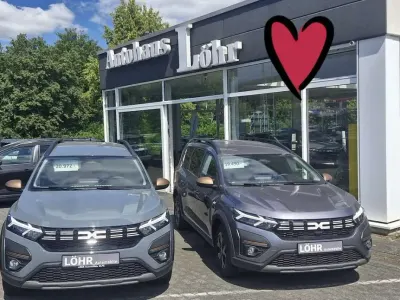 Gebraucht Dacia Jogger Extreme 110 PS (80 kW) 2024 Perlmuttschwarz Van / Kleinbus