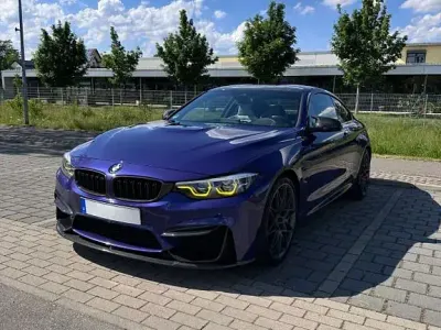 Używany BMW M4 Performance 450 KM (330 kW) 2021 Purpurowy