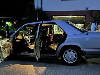 Gebraucht Mercedes E220 AMG 150 PS (110 kW) 1994 Silber Limousine