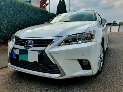 Gebraucht Lexus CT200h 136 PS (100 kW) 2015 Kombi