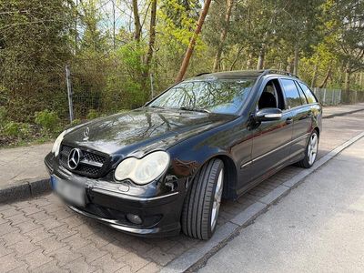 Usata Mercedes C350 Avantgarde 272 CV (200 kW) 2006 Nero Station wagon