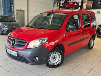 Gebraucht Mercedes Citan 111 110 PS (80 kW) 2016 Rot Kombi