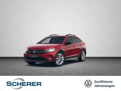 Gebraucht VW Taigo Life 116 PS (85 kW) 2025 Kings red metallic SUV