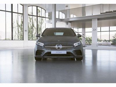 Gebraucht Mercedes A180 AMG line 136 PS (100 kW) 2019 Grau Kleinwagen