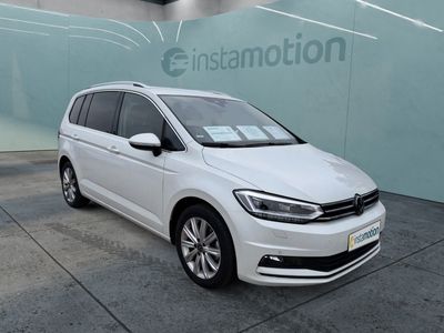 Gebraucht VW Touran Highline 150 PS (110 kW) 2024 Weiß Van / Kleinbus