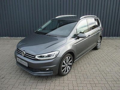 Indiumgrau metallic Gebraucht 2019 VW Touran Highline Van / Kleinbus | 24.750 € (Fairer Preis)