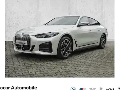 Gebraucht BMW i4 Sport Line 250 kW (340 PS) 2025 Weiß Limousine