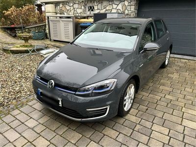 gebraucht VW e-Golf (Erstzulassung 01/2021)