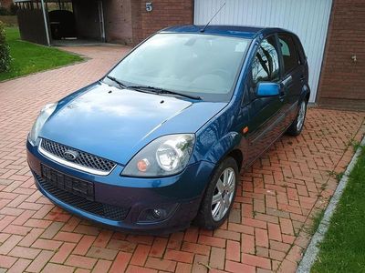 Gebraucht Ford Fiesta Ghia 80 PS (58 kW) 2006 Blau Limousine