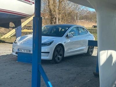 Gebraucht 2019 Tesla Model 3 Standard Range Plus Limousine | 17.400 € (Teuer)