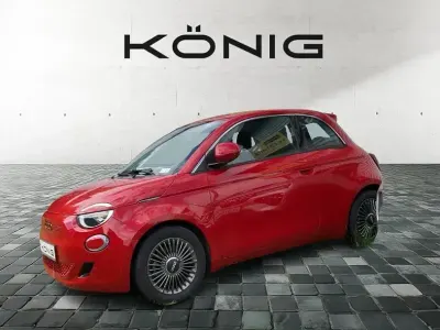 Gebraucht Fiat 500e Red 86 kW (118 PS) 2022 Rot Kleinwagen