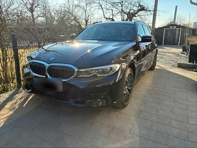 Usata BMW 330e Sport Line 292 CV (214 kW) 2022 Nero Station wagon