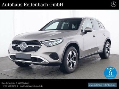 Mojavesilber Gebraucht 2023 Mercedes GLC300e Avantgarde SUV | 59.888 € (Teuer)