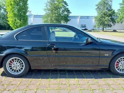 Gebraucht BMW 318 143 PS (105 kW) 2002 Schwarz Coupé