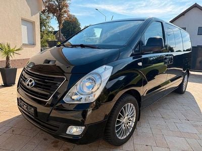 Gebraucht Hyundai H-1 170 PS (125 kW) 2015 Schwarz Van / Kleinbus
