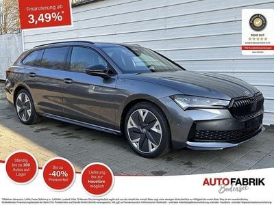Neu Skoda Superb SportLine 265 PS (194 kW) 2025 Graphite grau metallic Kombi