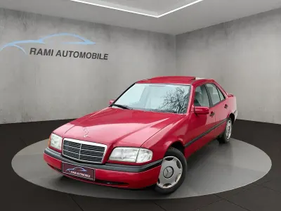 Gebraucht Mercedes C180 122 PS (89 kW) 1995 Rot Limousine