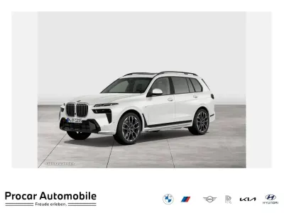 Gebraucht BMW X7 M Sport 352 PS (258 kW) 2025 Weiß SUV