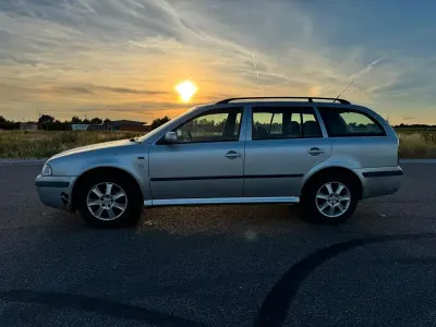 Gebraucht Skoda Octavia Ambiente 102 PS (75 kW) 2003 Silber Kombi