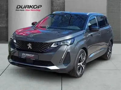 Gebraucht Peugeot 5008 GT-line 131 PS (96 kW) 2024 Lackierung platiniumgrau/metall (metallic) SUV