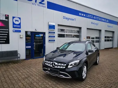 Używany Mercedes GLA220 177 KM (130 kW) 2017 Czarny SUV