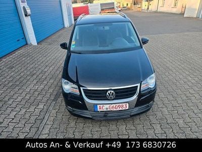 Gebraucht VW Touran Trendline 140 PS (102 kW) 2010 Schwarz Van / Kleinbus