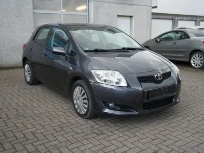 Gebraucht Toyota Auris Sol 124 PS (91 kW) 2007 Grau Kleinwagen
