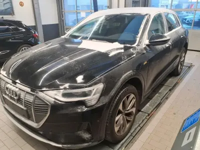 Usata Audi e-tron Ambiente 230 kW (313 CV) 2022 Nero SUV