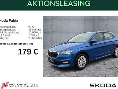 Neu Skoda Fabia Essence 95 PS (69 kW) 2025 Blau Limousine