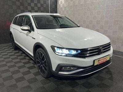 Weiß Gebraucht 2021 VW Passat Alltrack Kombi | 24.580 € (Guter Preis)