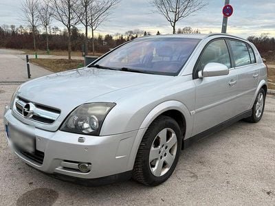 Grau Gebraucht 2005 Opel Signum Kleinwagen | 2.100 € (Fairer Preis)