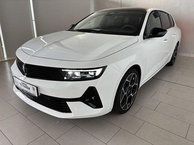 Arktisweiß Gebraucht 2024 Opel Astra Ultimate Kombi | 26.990 € (Etwas zu teuer)