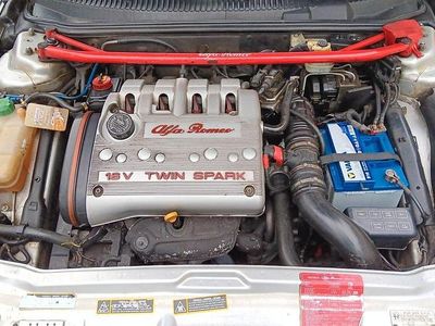 Silber Gebraucht 1998 Alfa Romeo 156 Limousine | 4.200 € (Fairer Preis)